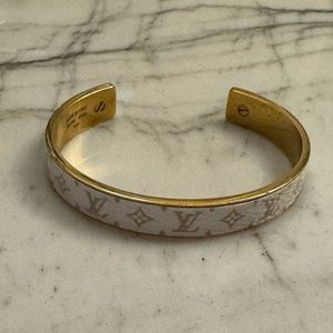 Louis Vuitton white and gold bracelet